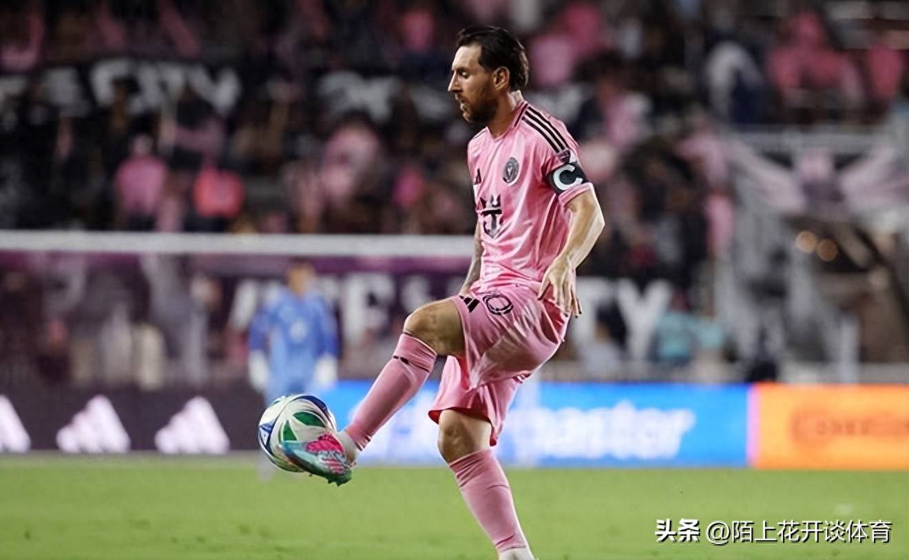AC米兰错失单刀球，梅西门将神勇扑救成最大功臣！